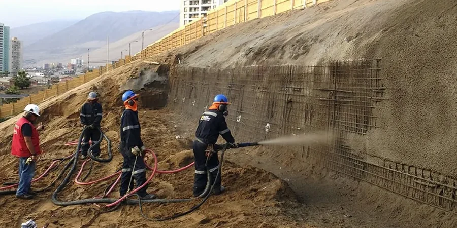 Estabilidad de Taludes en Iquique: Ingeniería Frente al Desierto y el Océano